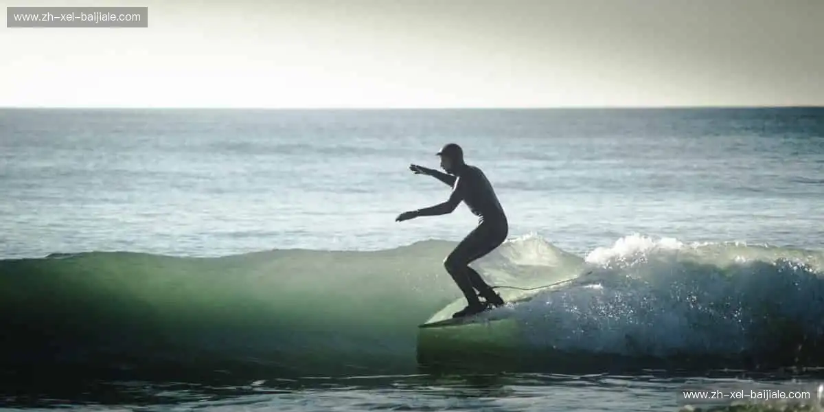 🎮用潮流诠释热爱，周边产品让运动精神融入生活！